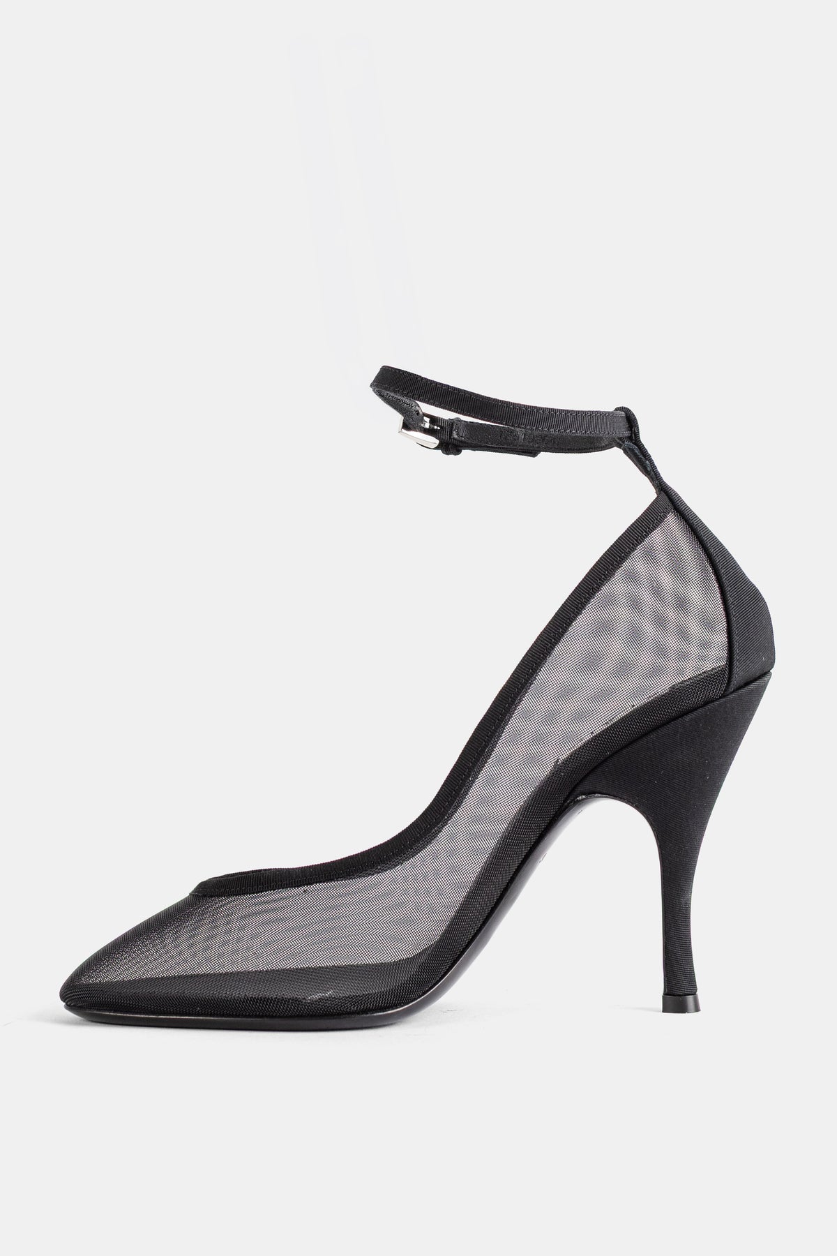Maison Alaïa escarpins mesh noir côté droit bride cheville fermoir argent talon stiletto élancé