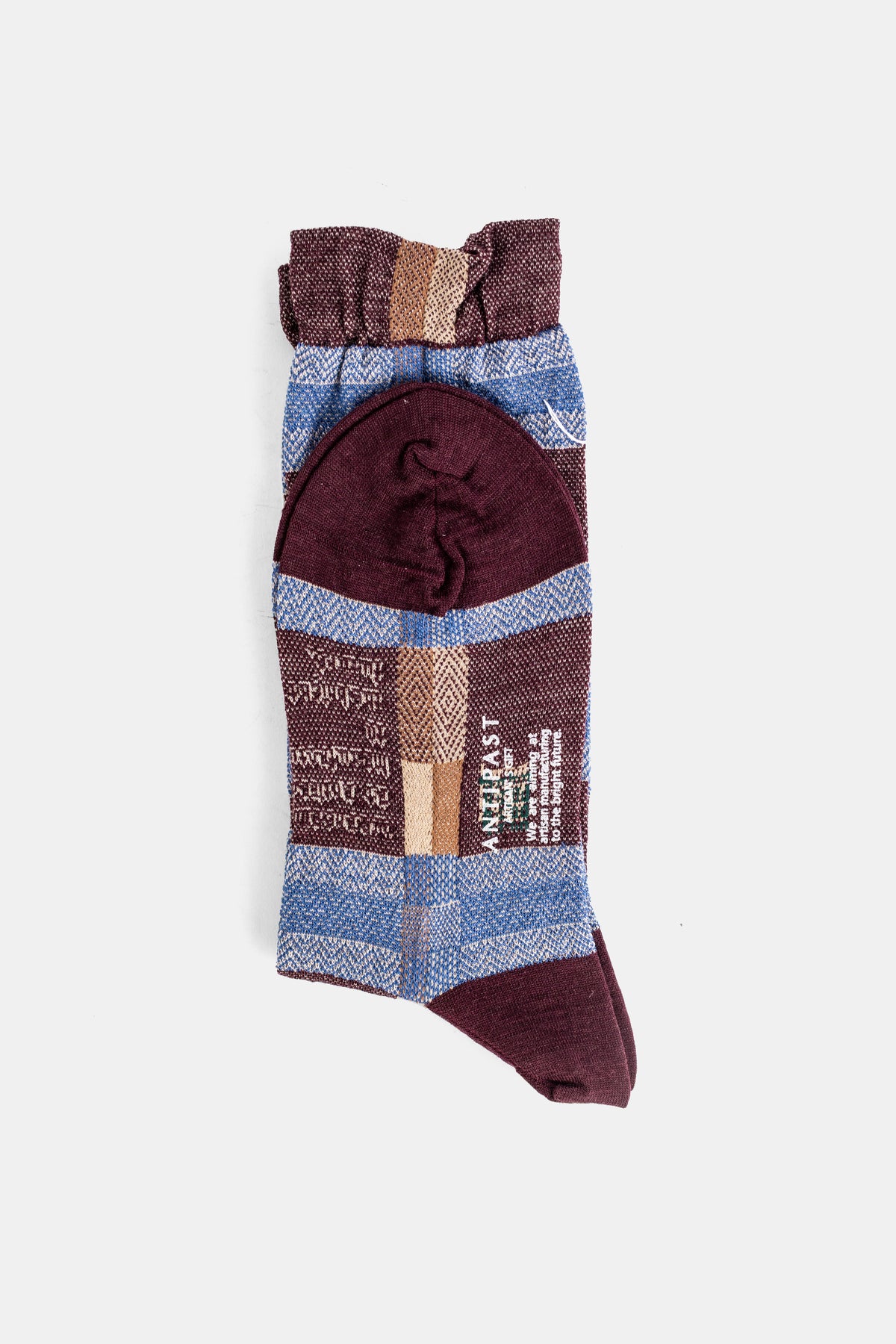 Antipast chaussettes femme carreaux bordeaux bleu et camel en coton texturé, vue de face repliées