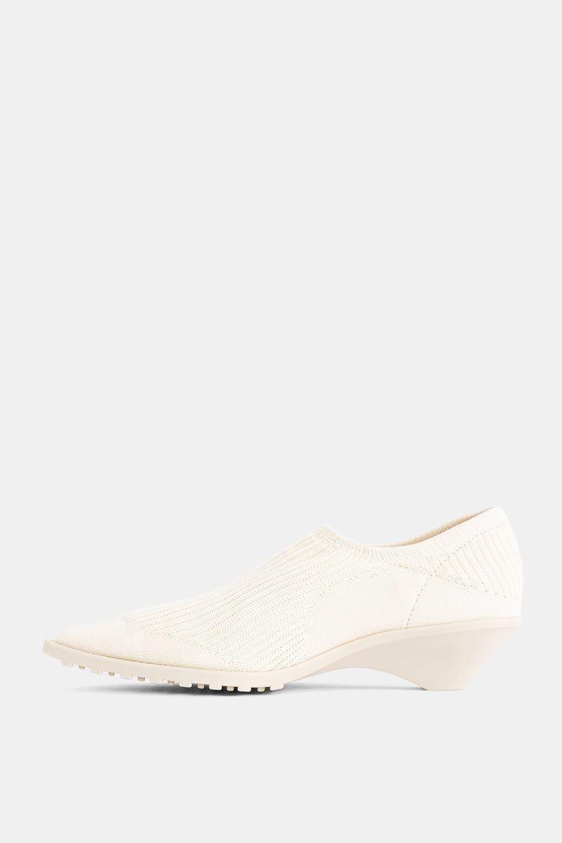 Anita Low White x Issey Miyake