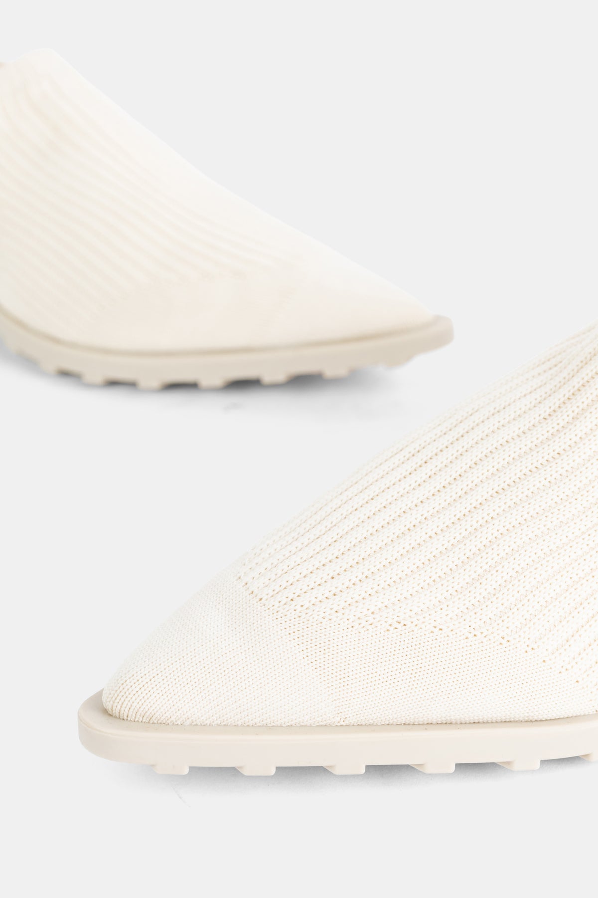Anita Low White x Issey Miyake
