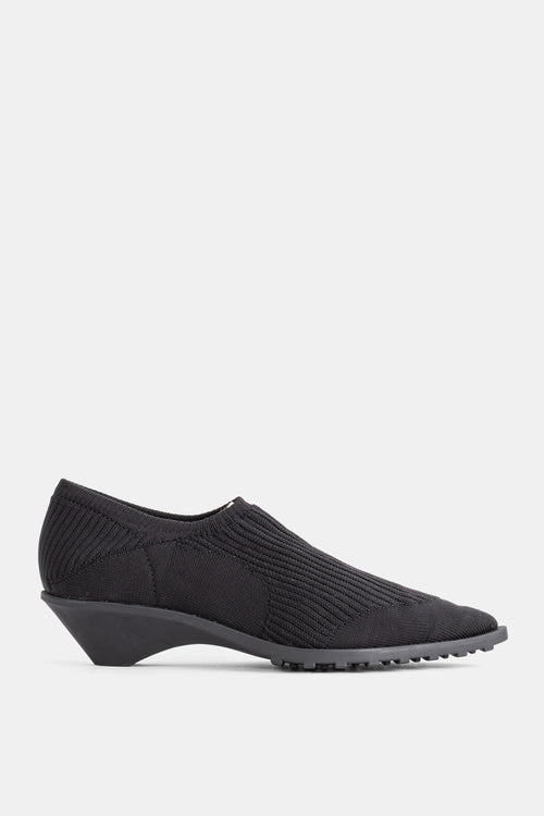 Anna Low Black x Issey Miyake