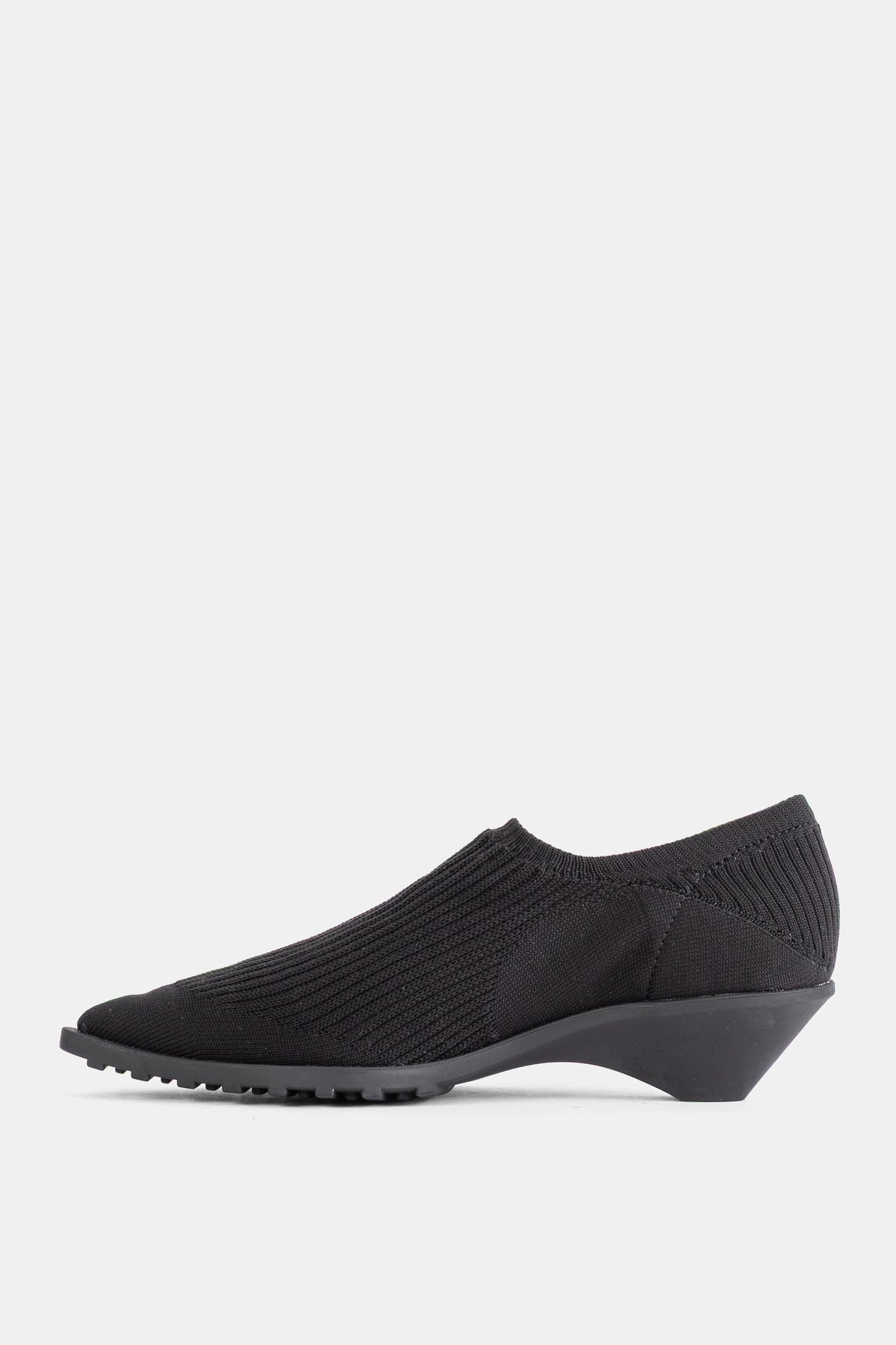 Anita Low Black x Issey Miyake