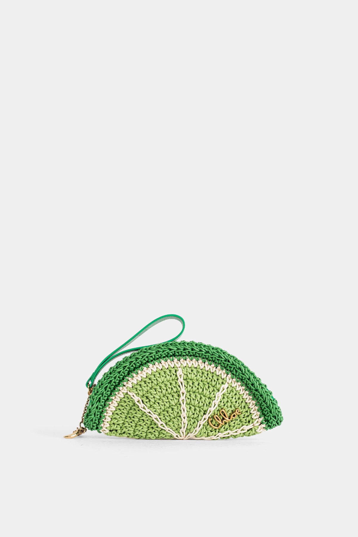 Chloé Tropicus Häkel-Clutch in Halbmondform, Limettengrün und Elfenbein mit eleganter Leder-Handschlaufe.