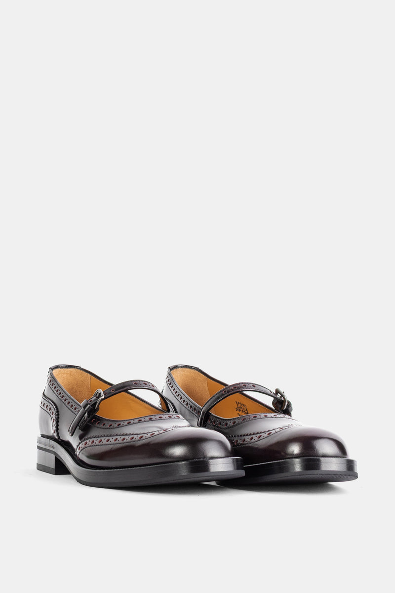 Church's ballerines brogues bordeaux vue de face, doublure camel et bride transversale à boucle métallique