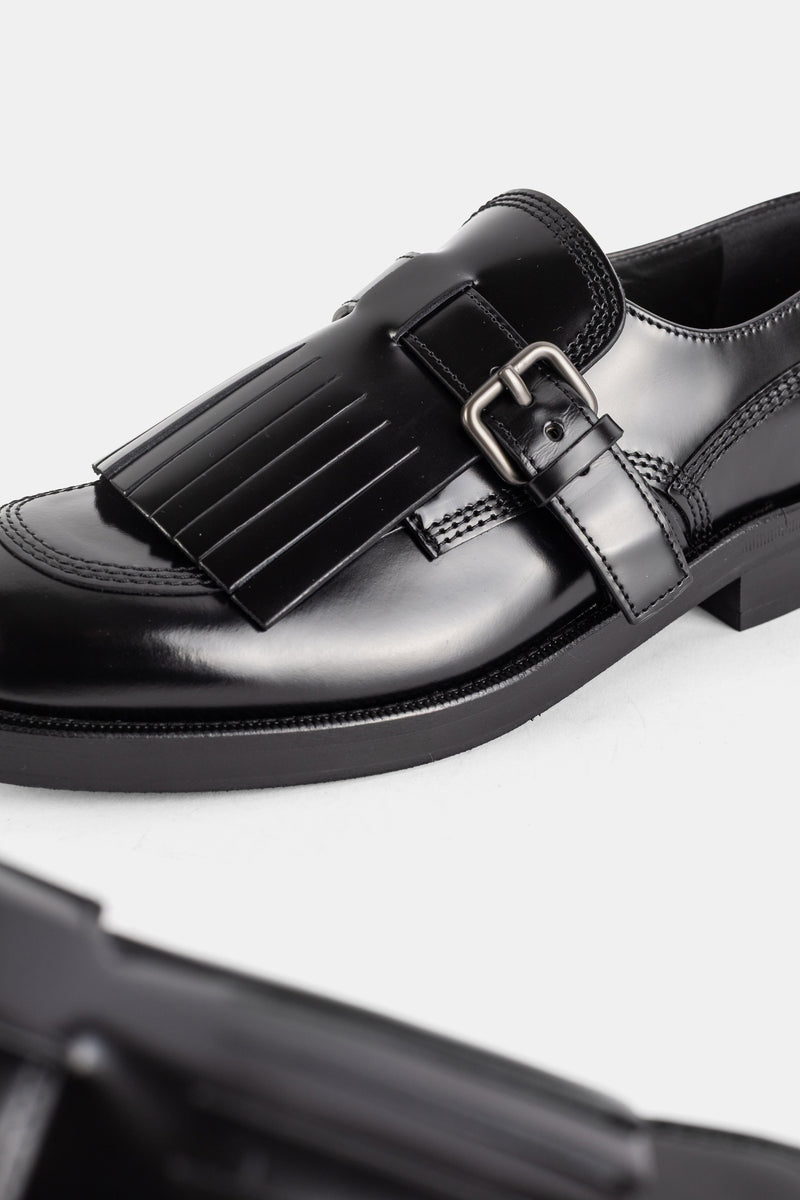 Church's derbies Piper zoom sur boucle gunmetal et kiltie plissée en cuir veau poli noir