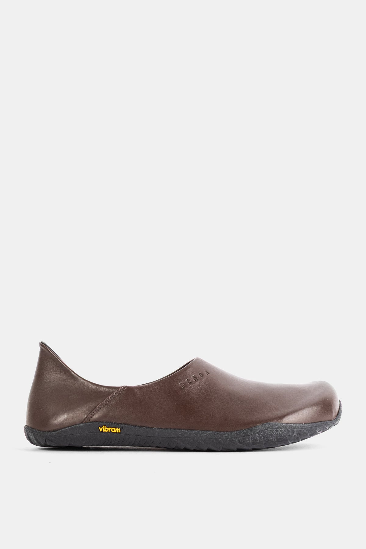 Demon mules slip-on en cuir lisse marron à bout arrondi et semelle Vibram noire pour homme