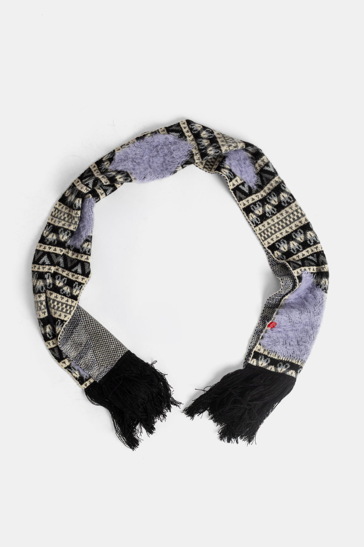 Écharpe Fair Isle patchwork noire à franges Gim Context