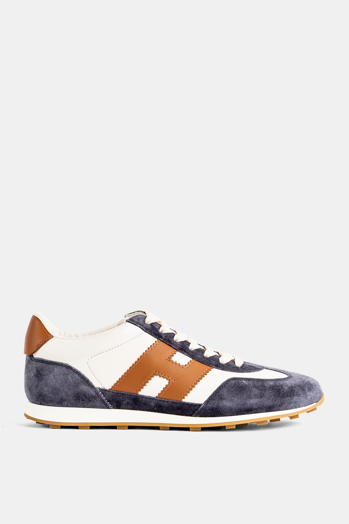 Hogan Olympia sneaker uomo in pelle scamosciata blu navy e pelle cammello, logo H contrasto e suola avorio.
