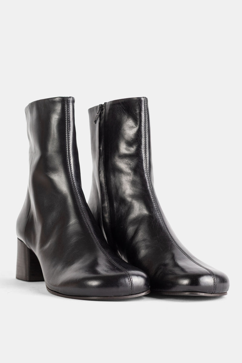 Lemaire bottines Anatomic 55 mm cuir noir brillant fermeture éclair latérale vue trois quarts face