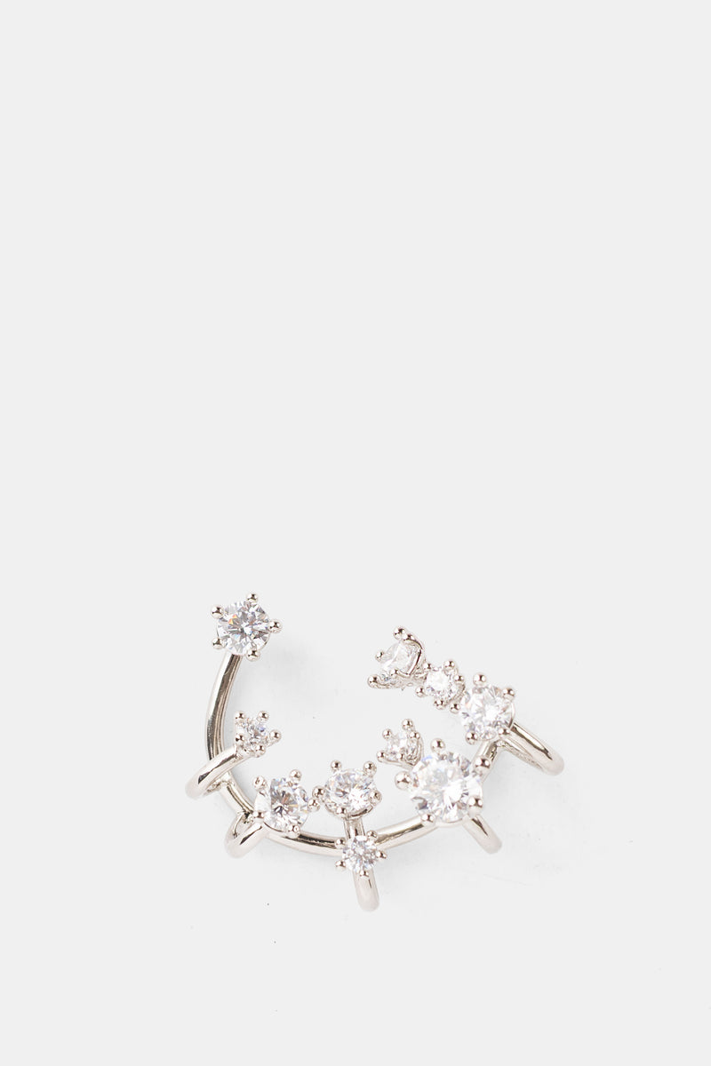 Panconesi ear cuff Kismet argenté serti de cristaux blancs en prong, silhouette courbe asymétrique