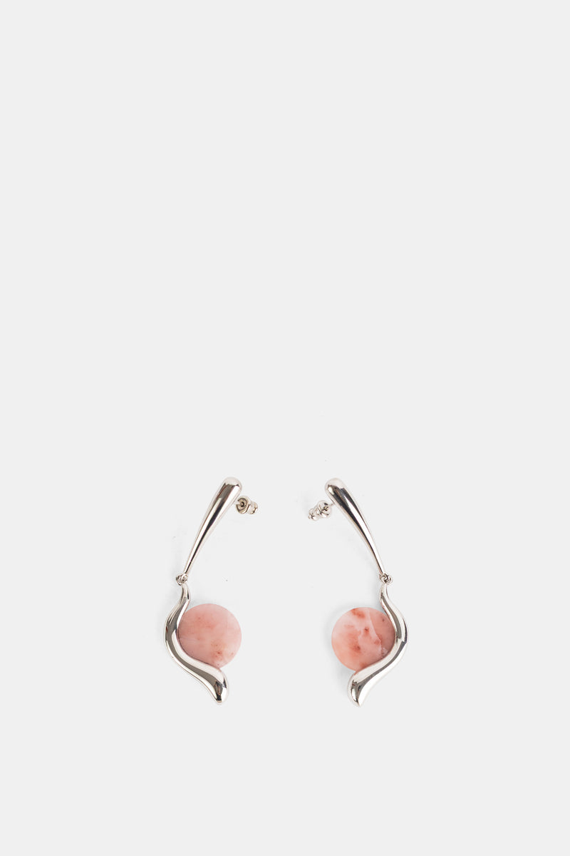 Panconesi boucles d'oreilles Ascolto Aura Drop pendantes argent et pierre rose sphérique sculpturale