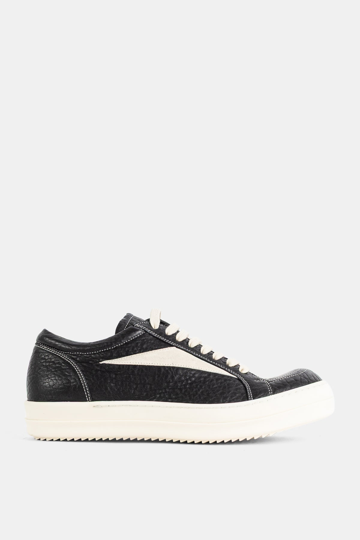 Sneakers Vintage Low en cuir texturé noir et blanc
