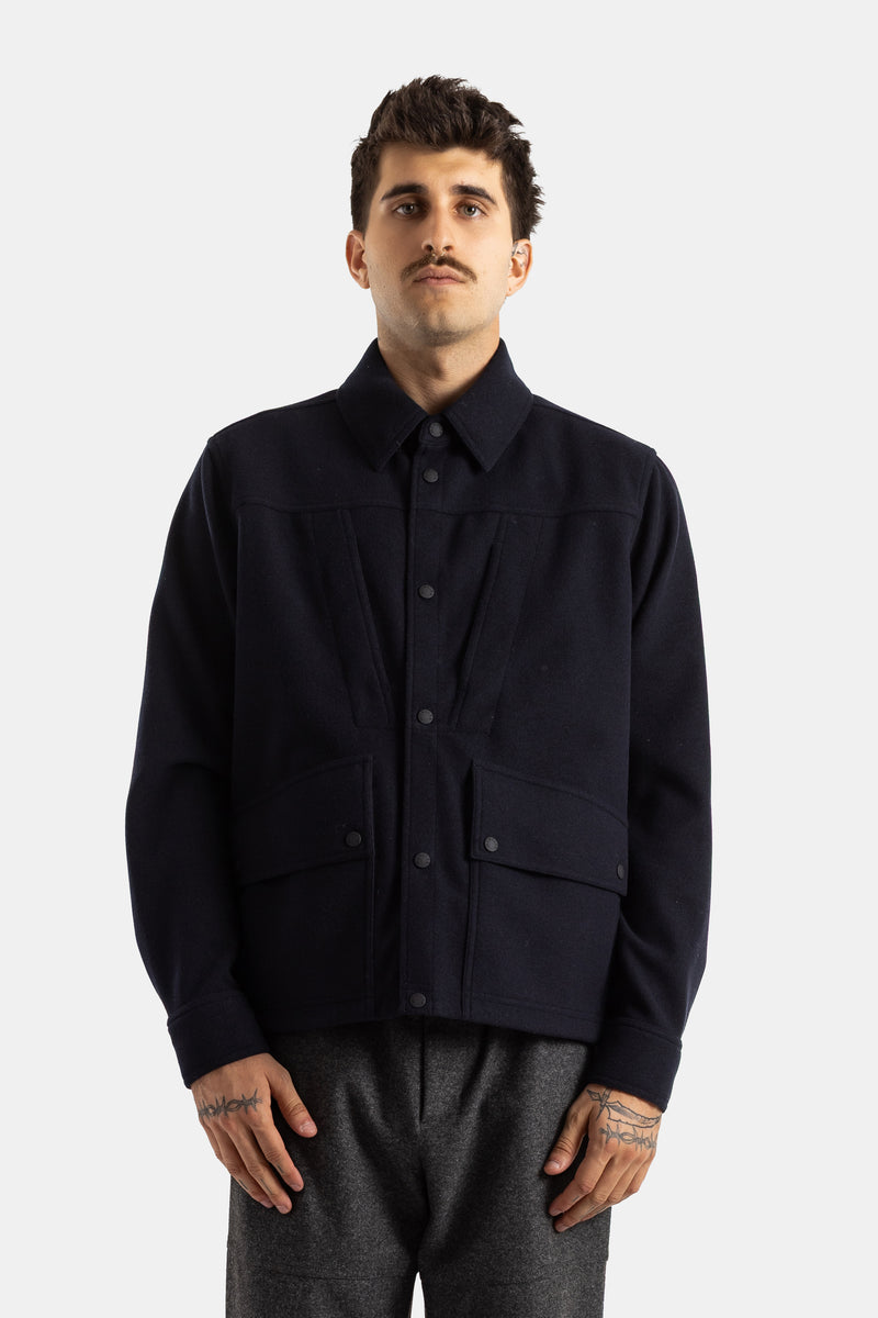 Moncler Grenoble surchemise laine bleu marine coupe oversized col chemise poches plaquées homme