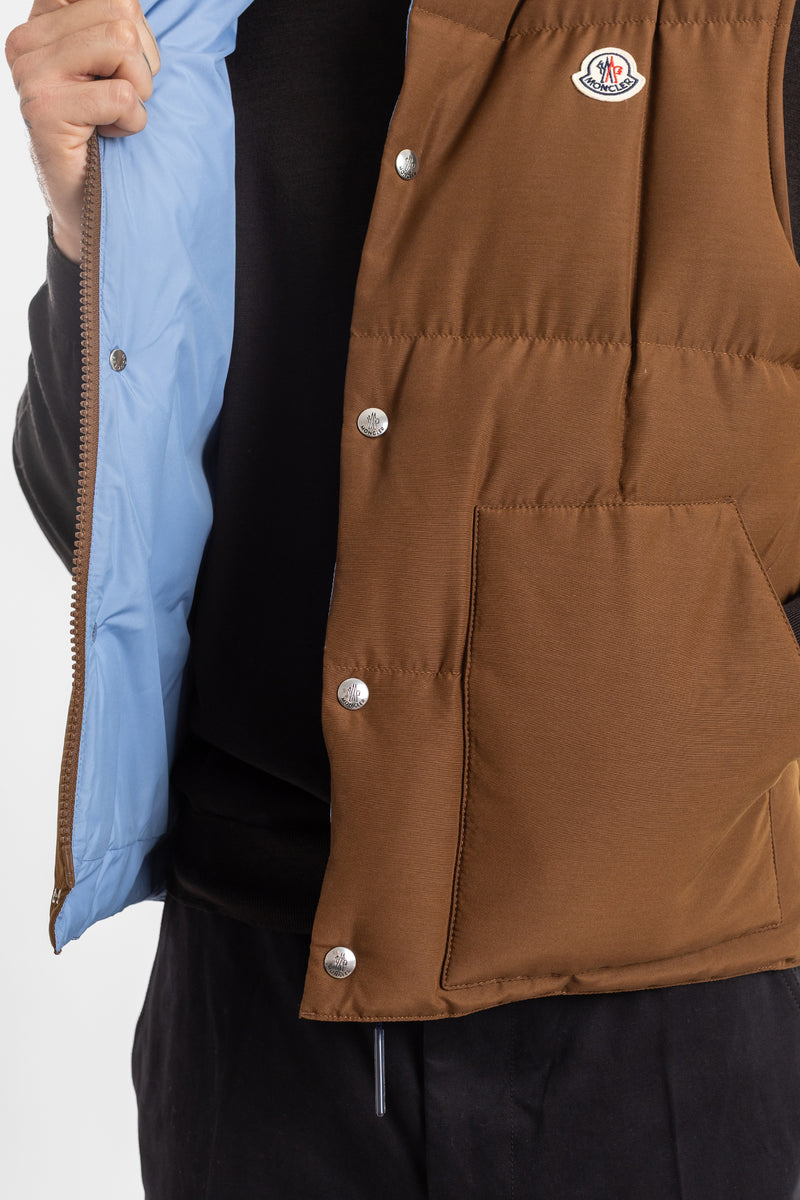 Moncler Brumelune open interior with sky blue lining silver snap buttons logo patch and brown patch pocket