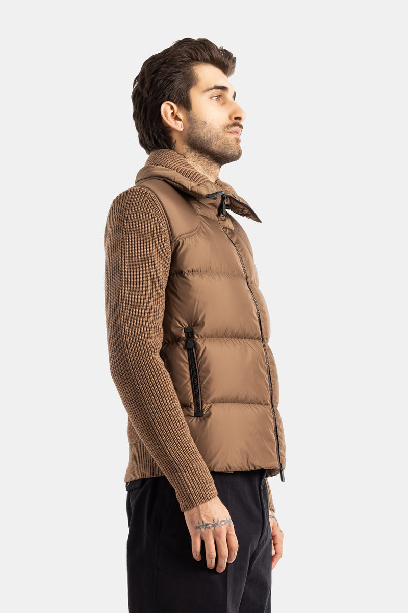 Moncler Grenoble doudoune sans manches bi-matière camel profil homme fermeture zippée noire