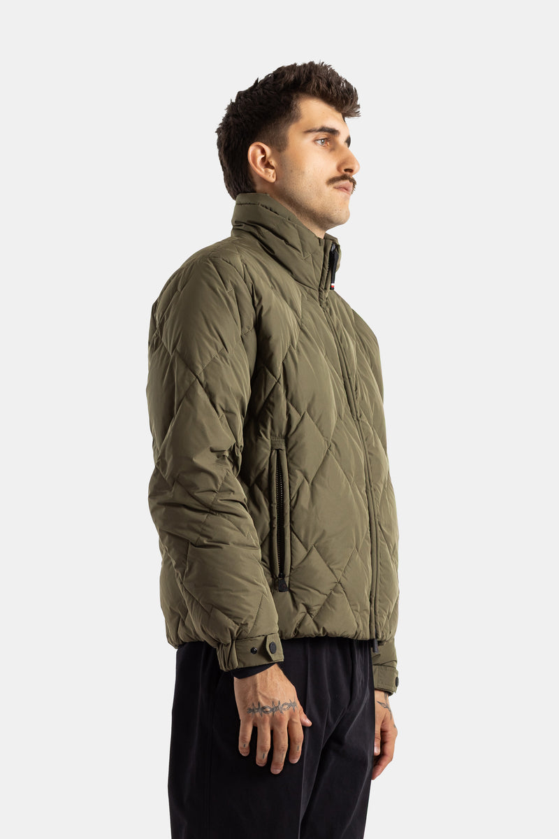 Moncler Grenoble Bramans vue profil droite motif losanges piqûres techniques coloris kaki homme