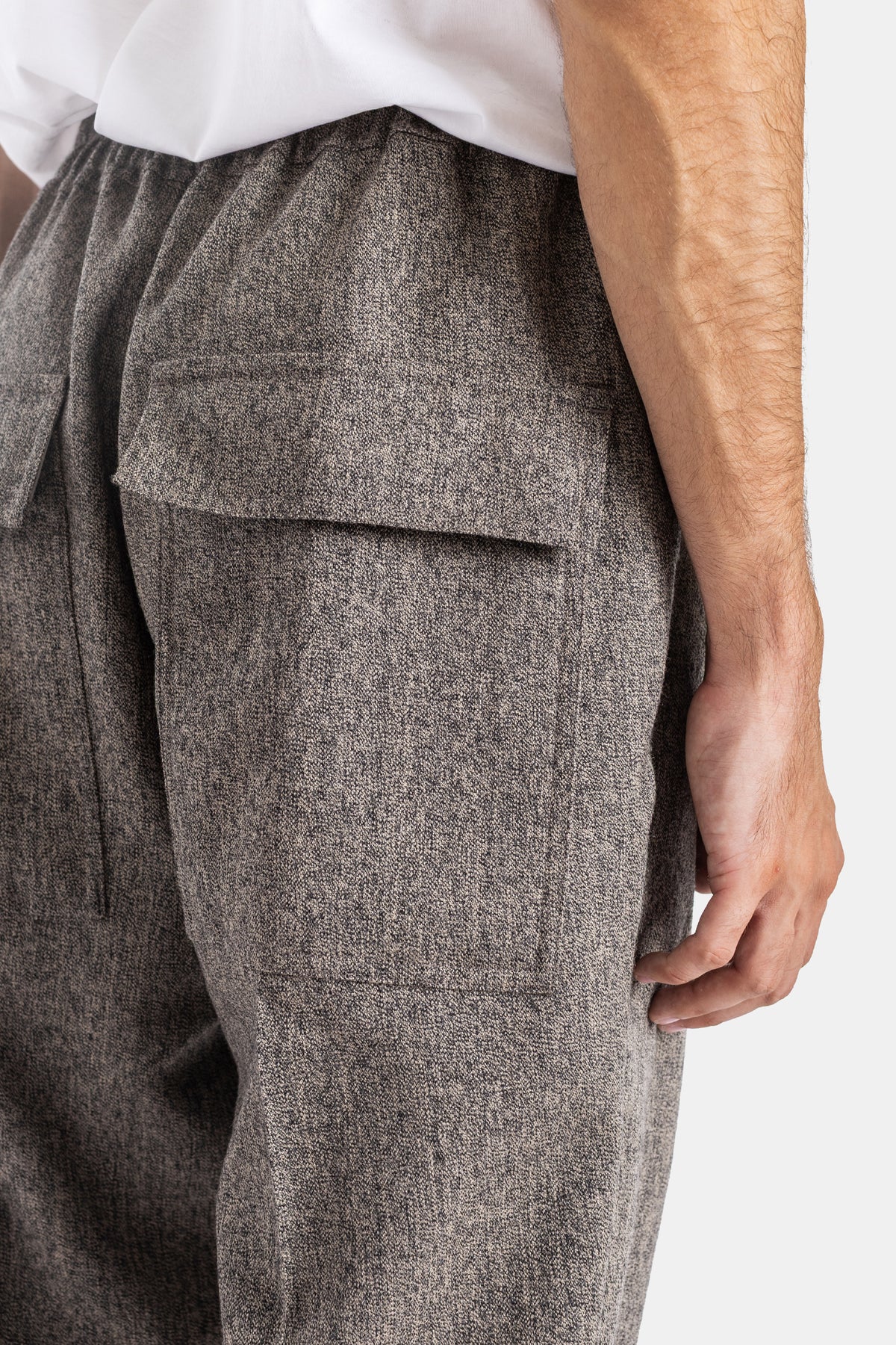 Rick Owens pantalon laine chinée détail poche cargo latérale rabat couture relief gris anthracite
