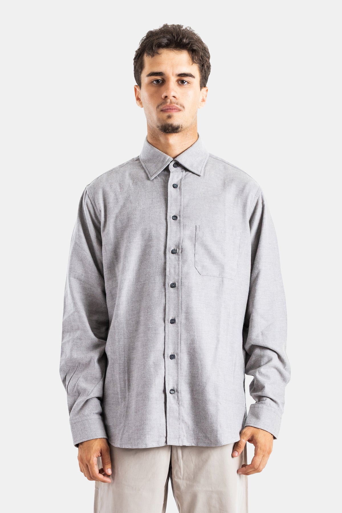 Sease men's Classica BD 2.0 shirt in heather grey flannel with an oversized fit, classic collar, and long sleeves.