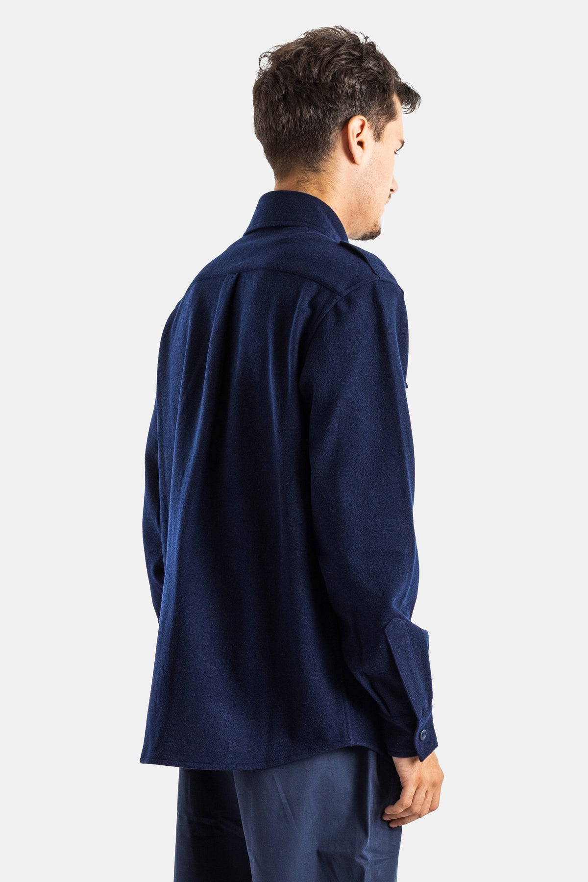 Sease surchemise Generale laine bouillie marine dos vue trois quarts détail couture épaule homme