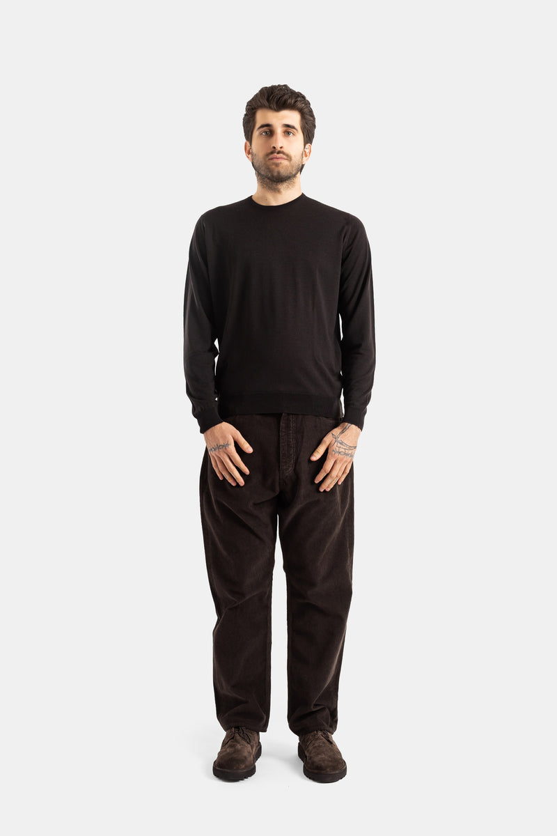 Smedley pull Lundy laine mérinos marron chocolat porté face entier pantalon velours côtelé homme