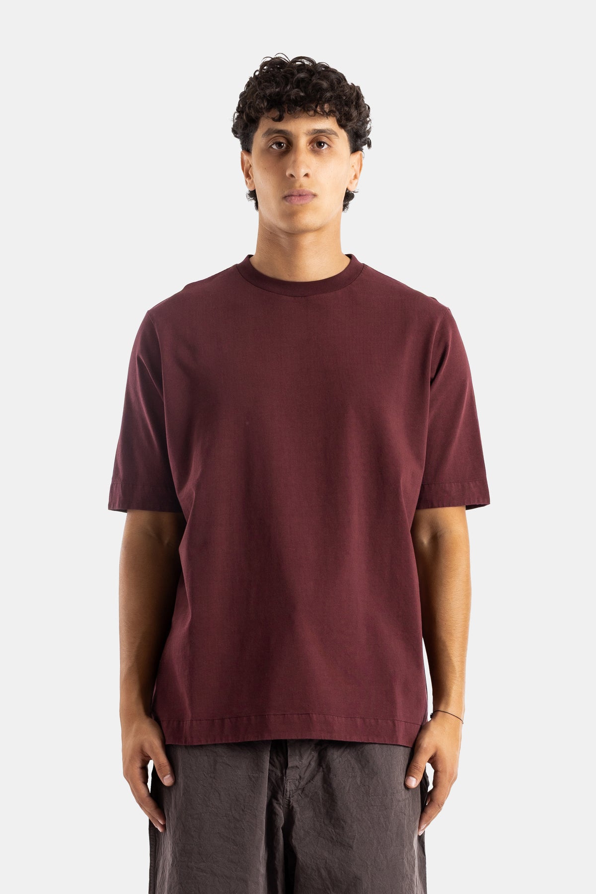 ケイシー ケイシー フェリックス Tシャツ ヘビーバーガンディジャージー オーバーサイズフィット ドロップショルダー ラウンドネック 構造的 メンズ SS26