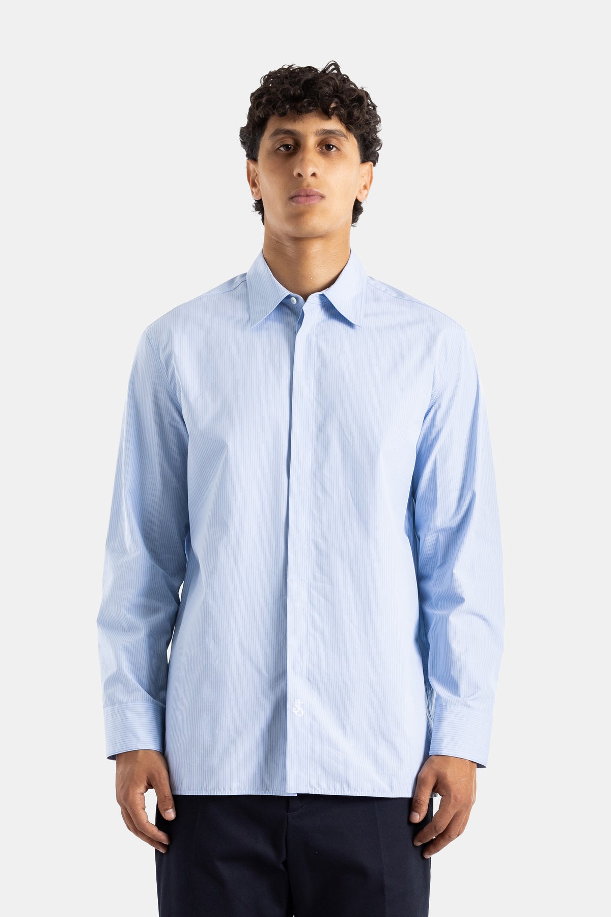 Jil Sander camicia cotone righe sottili azzurro bianco collo italiano taglio oversize uomo AI24