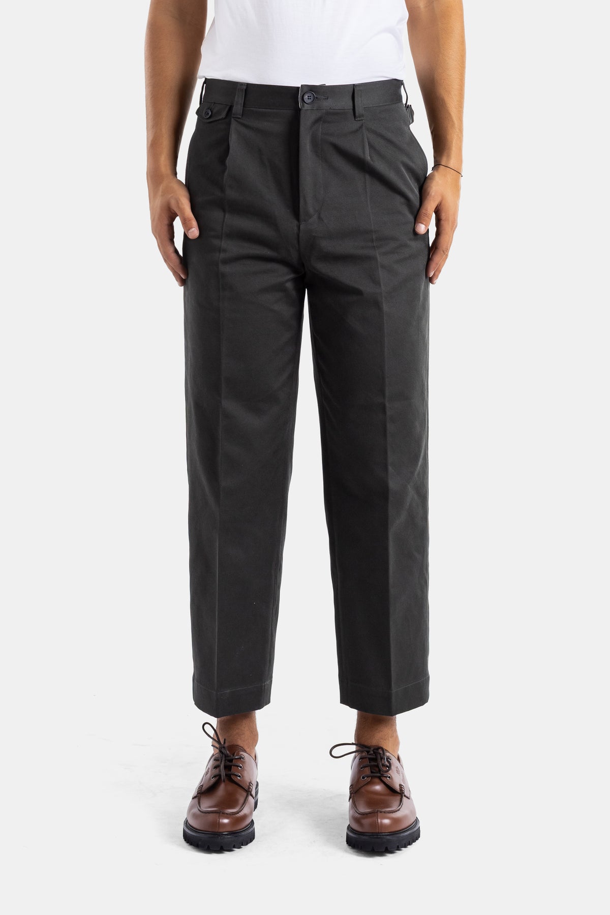 Momotaro pantalon Westpoint noir coupe droite ample taille haute à pinces tissu structuré homme SS26