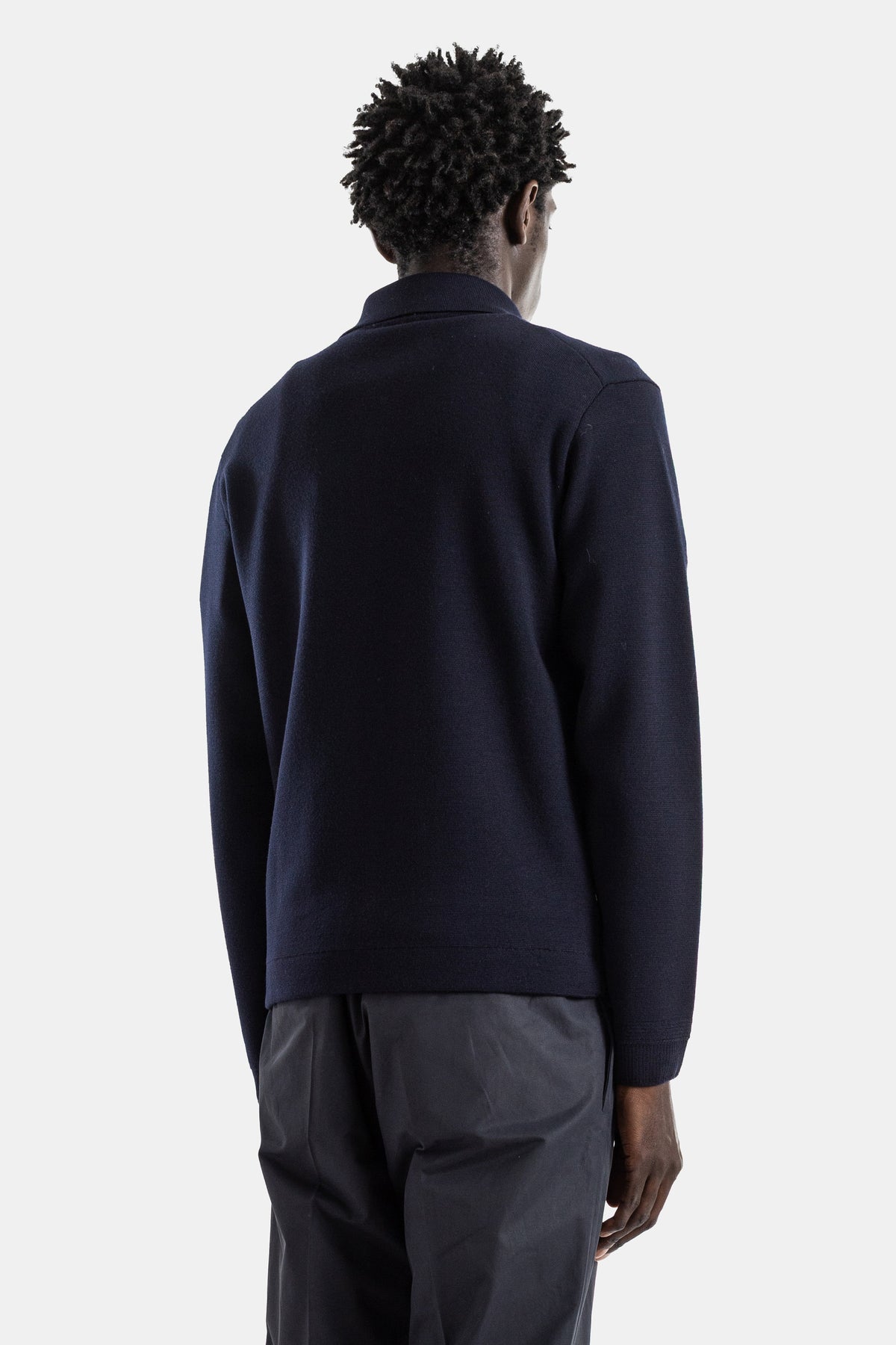 Cardigan zippé laine vierge navy col polo poches plaquées passepoil cuir