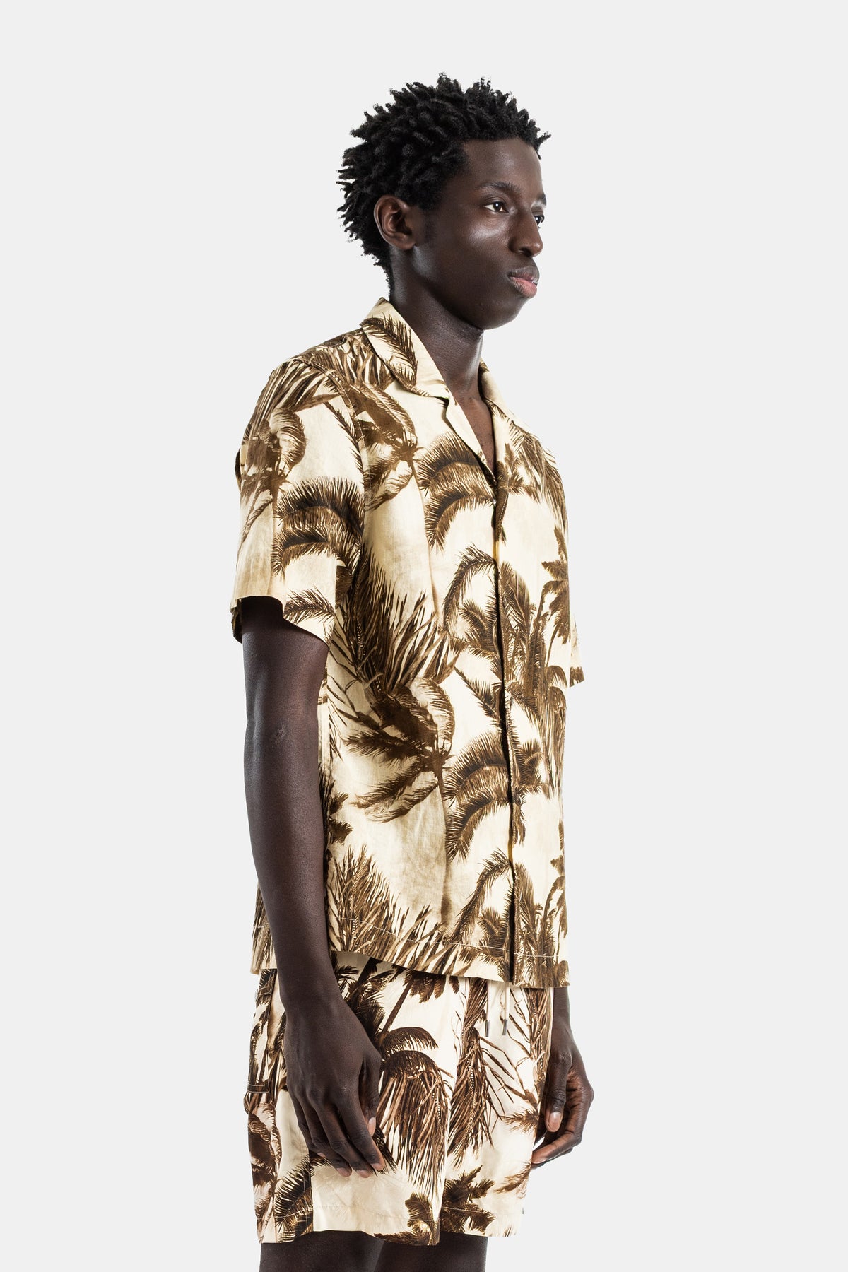 Chemise manches courtes coton lin imprimé palmiers sépia
