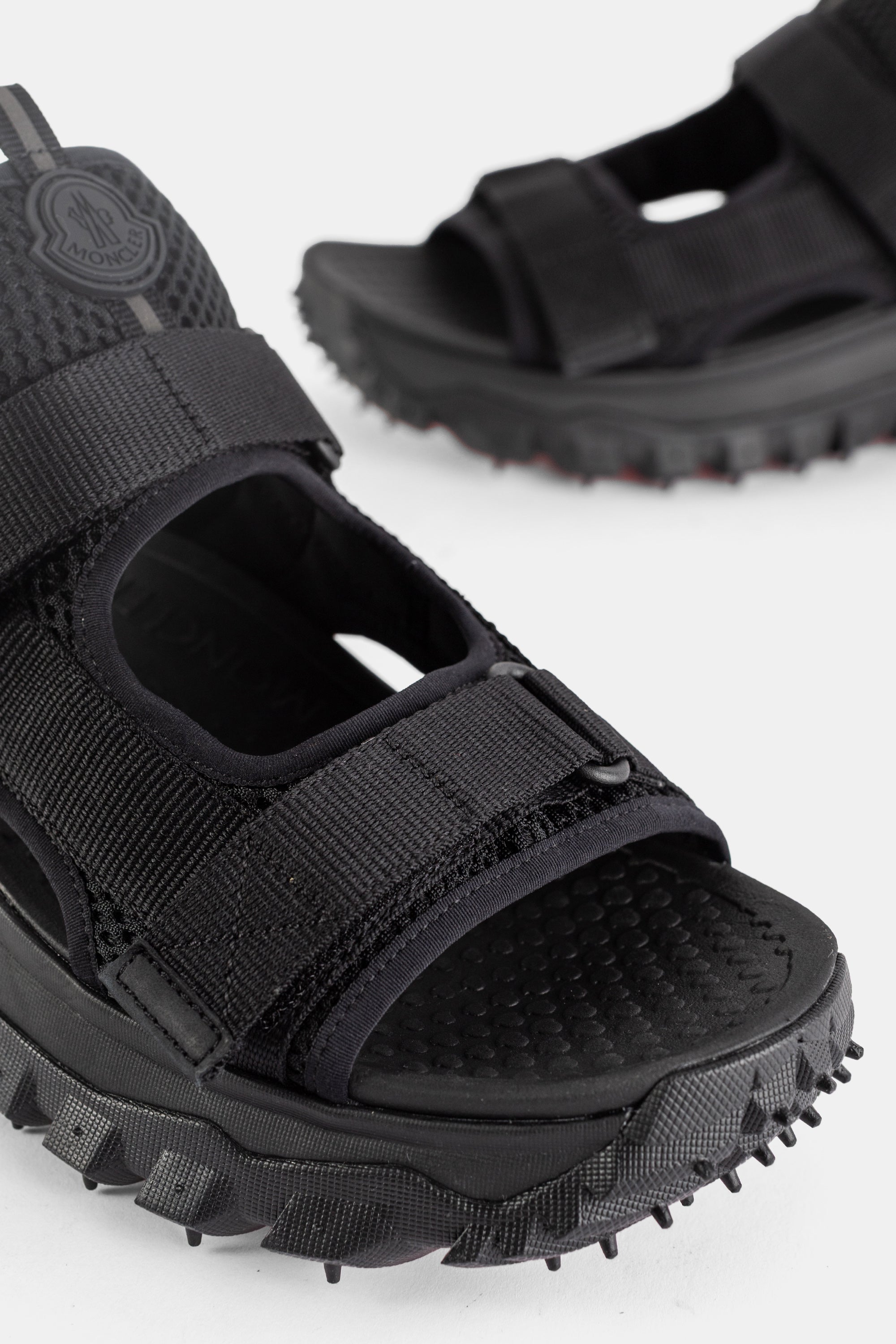 Trailgrip Vela サンダル 黒 モンクレール | Actuel B