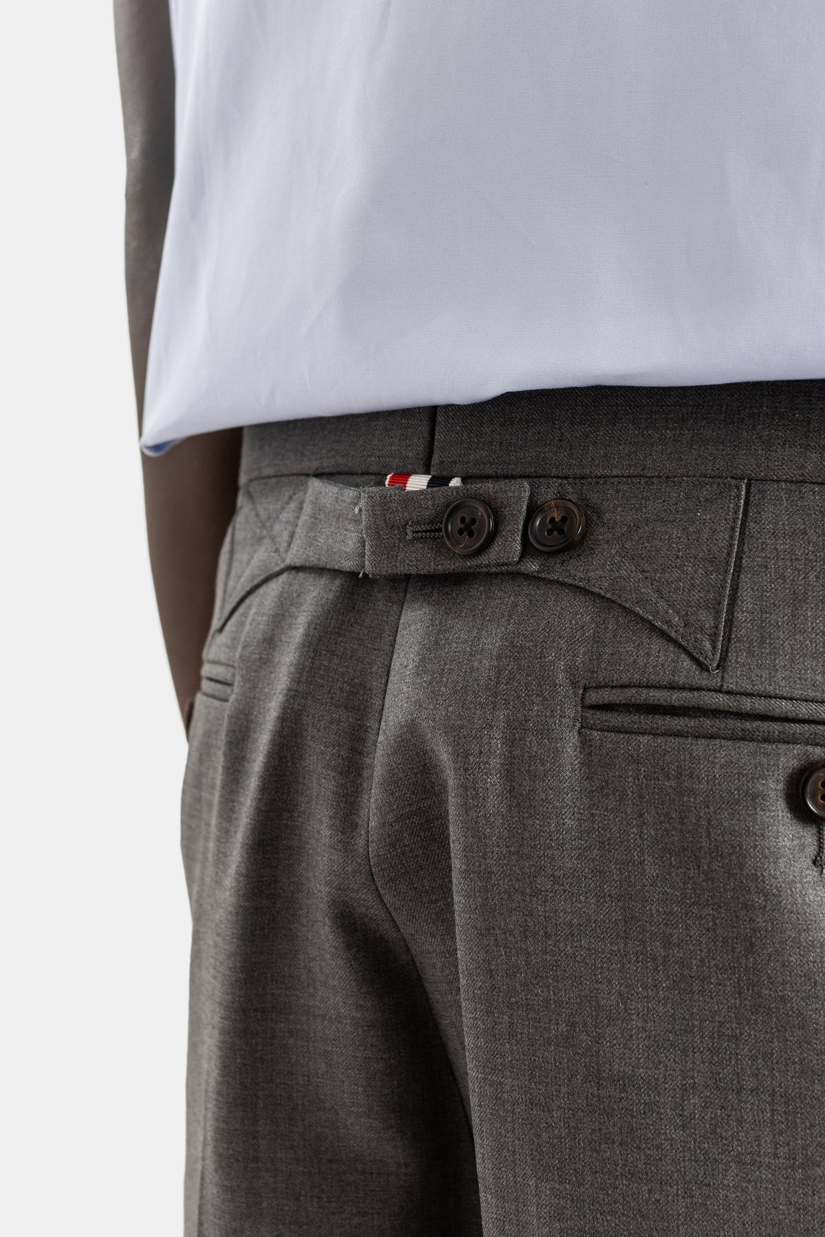 Short tailleur laine twill gris chiné taille haute backstrap