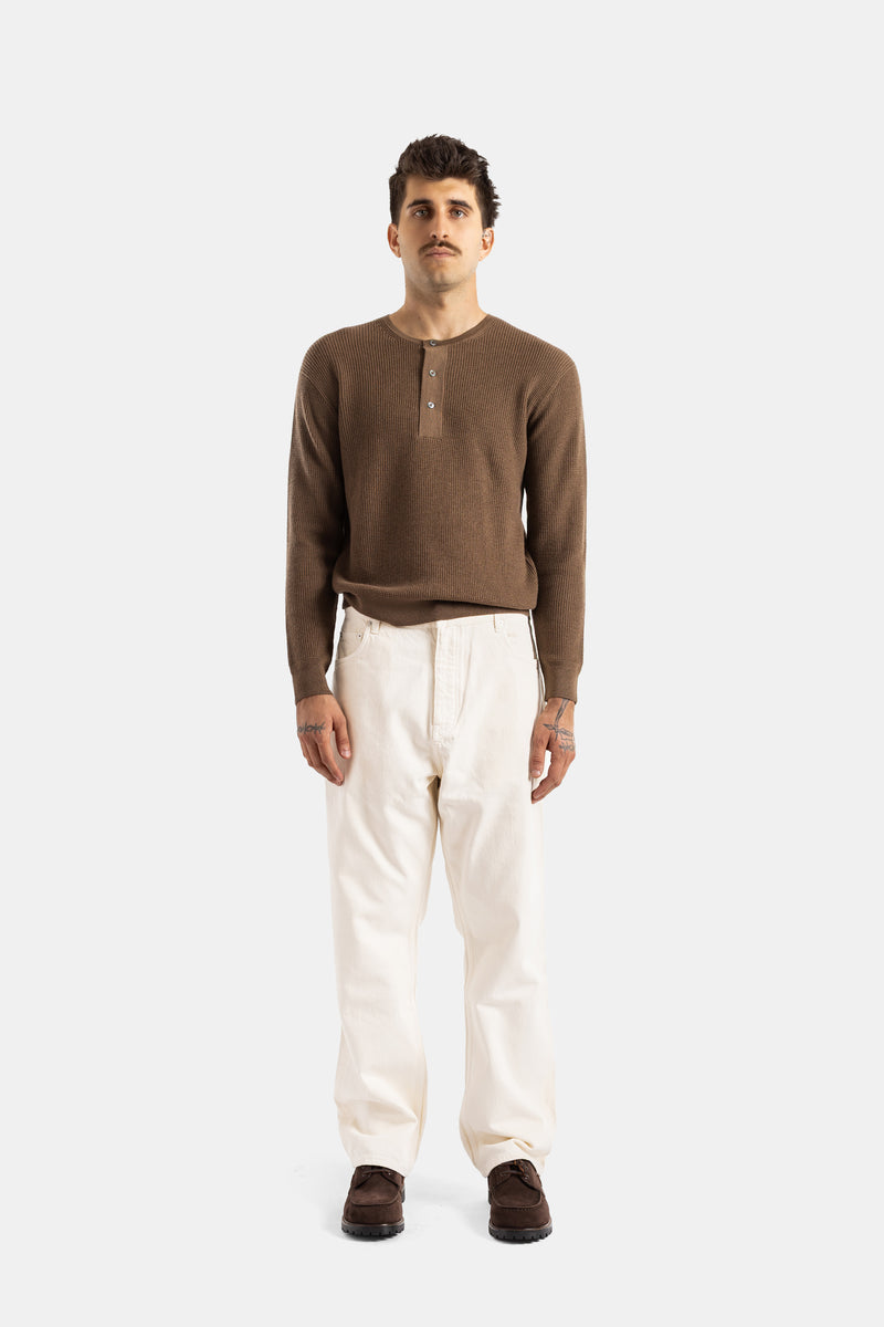 Pull col henley en maille gaufrée marron