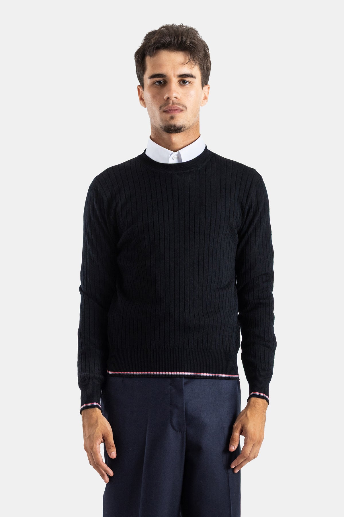 Schwarzer Thom Browne Merinowolle-Pullover mit Rippenstrick, schmaler Passform und RWB-Details an Bündchen.