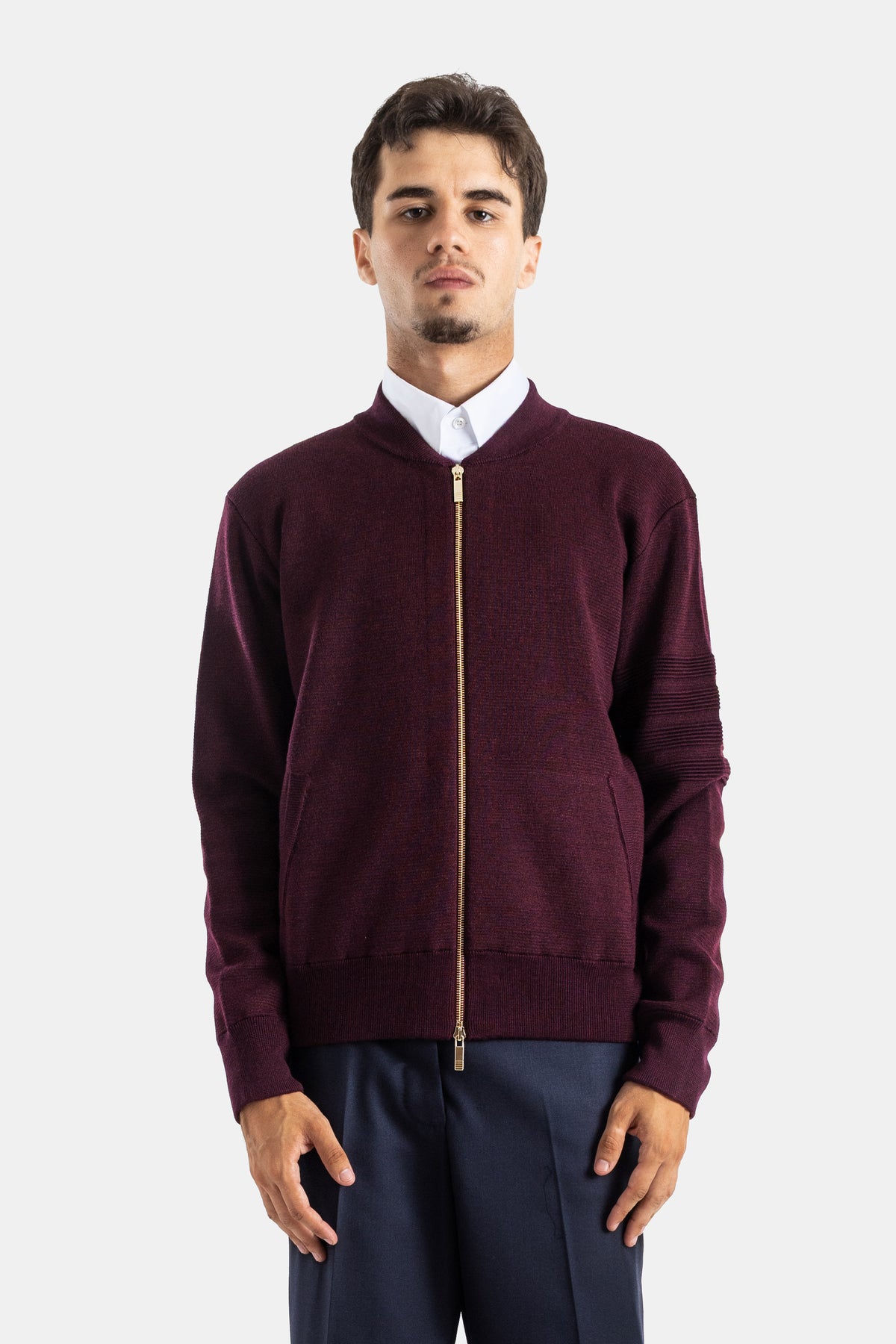 Thom Browne bombers zippé en laine mérinos bordeaux, col rond, manches nervurées et fermeture dorée