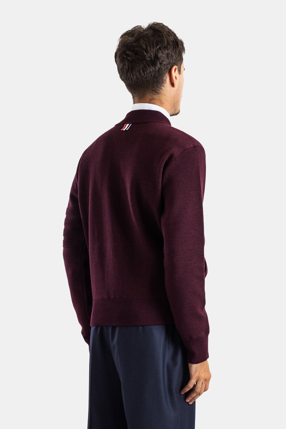 Thom Browne bombers mérinos bordeaux dos, bande tricolore au col et finitions côtelées poignets