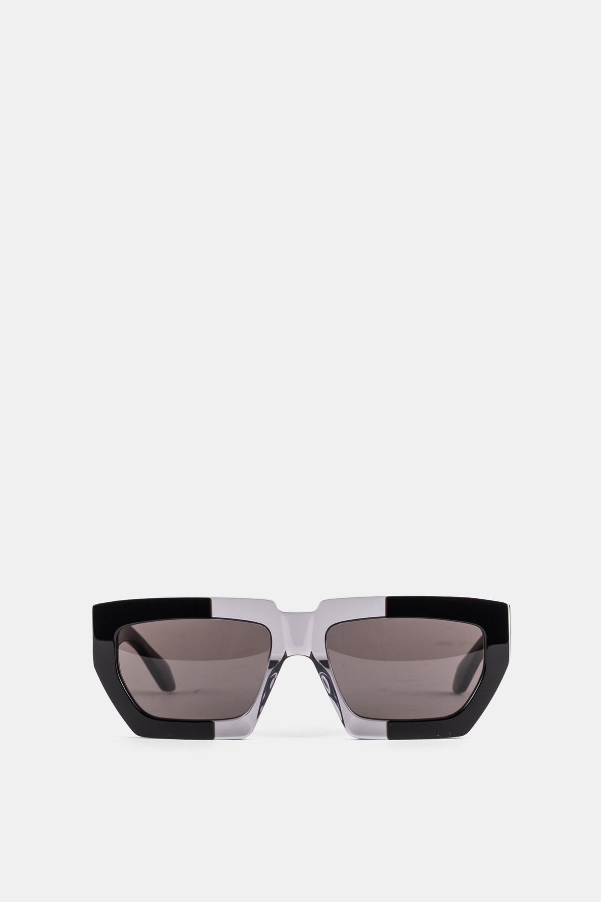 Maison Alaïa lunettes de soleil oversize bicolores monture carrée acétate noir et résine transparente fumée