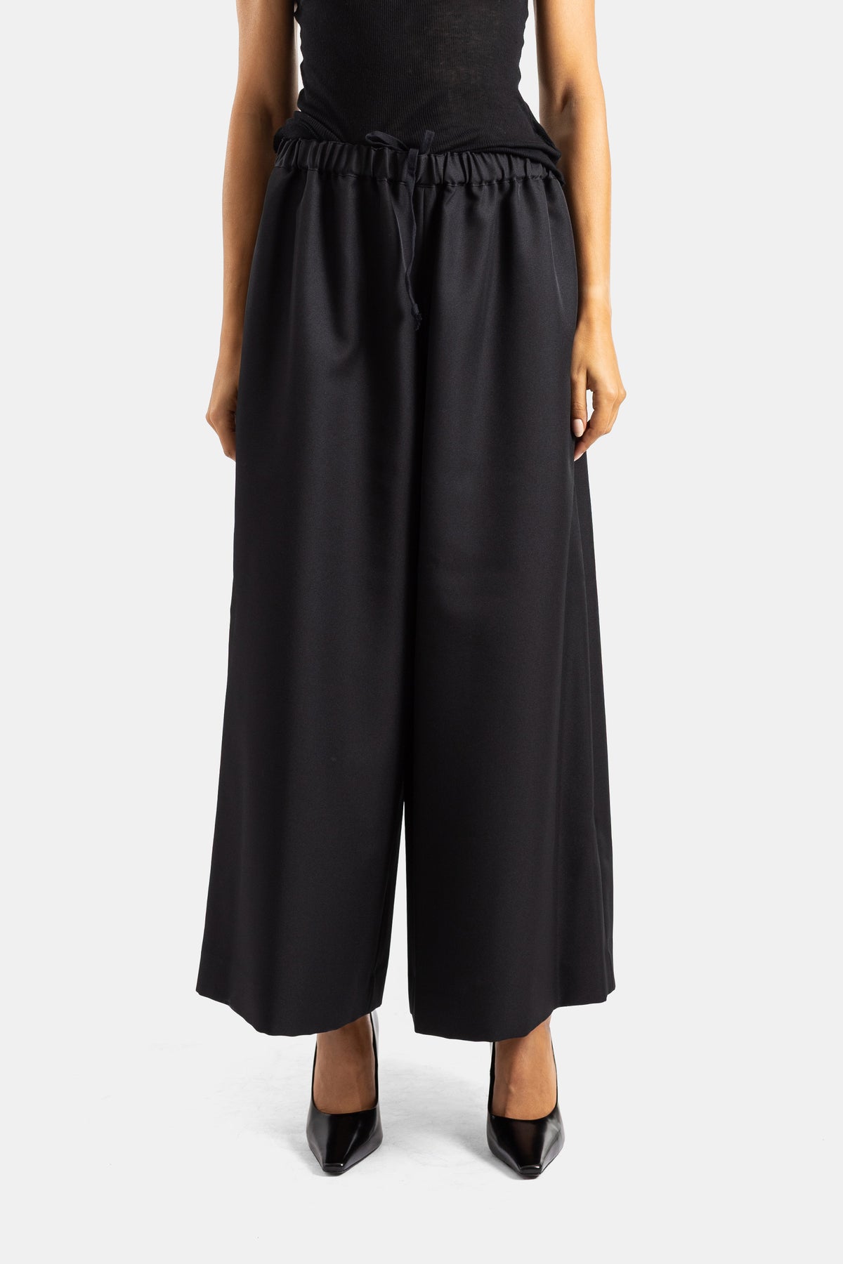 Comme des Garçons weite schwarze Hose mit elastischem High-Waist-Bund, Raffungen und Kordelzug im Palazzo-Stil.