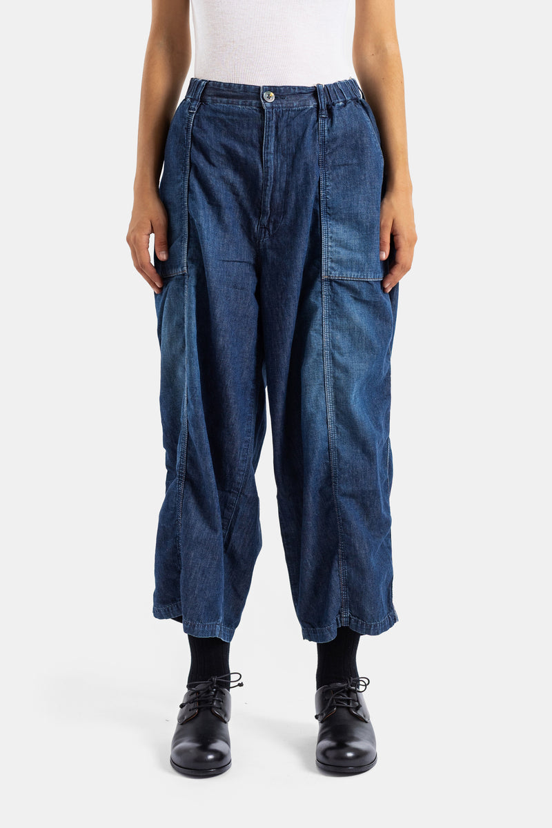 Cottle jean utilitaire coupe barrel large en denim délavé indigo avec poches cargo et coutures apparentes