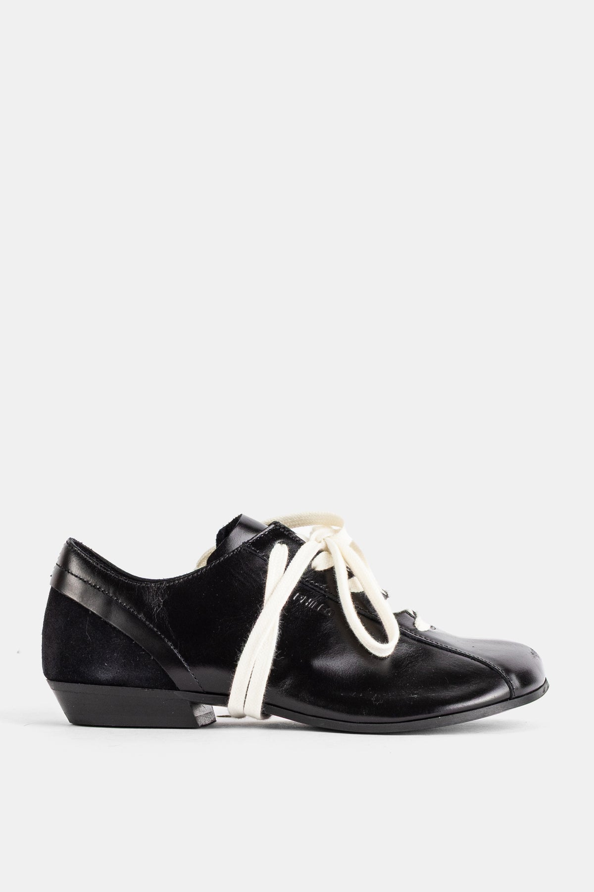 Phileo derbies Cascade unisexe en cuir lisse et daim noir avec lacets écrus, semelle plate
