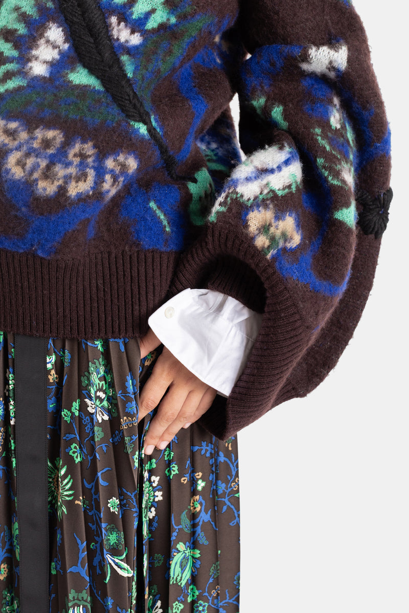 Pull en maille jacquard fleurs et paon marron