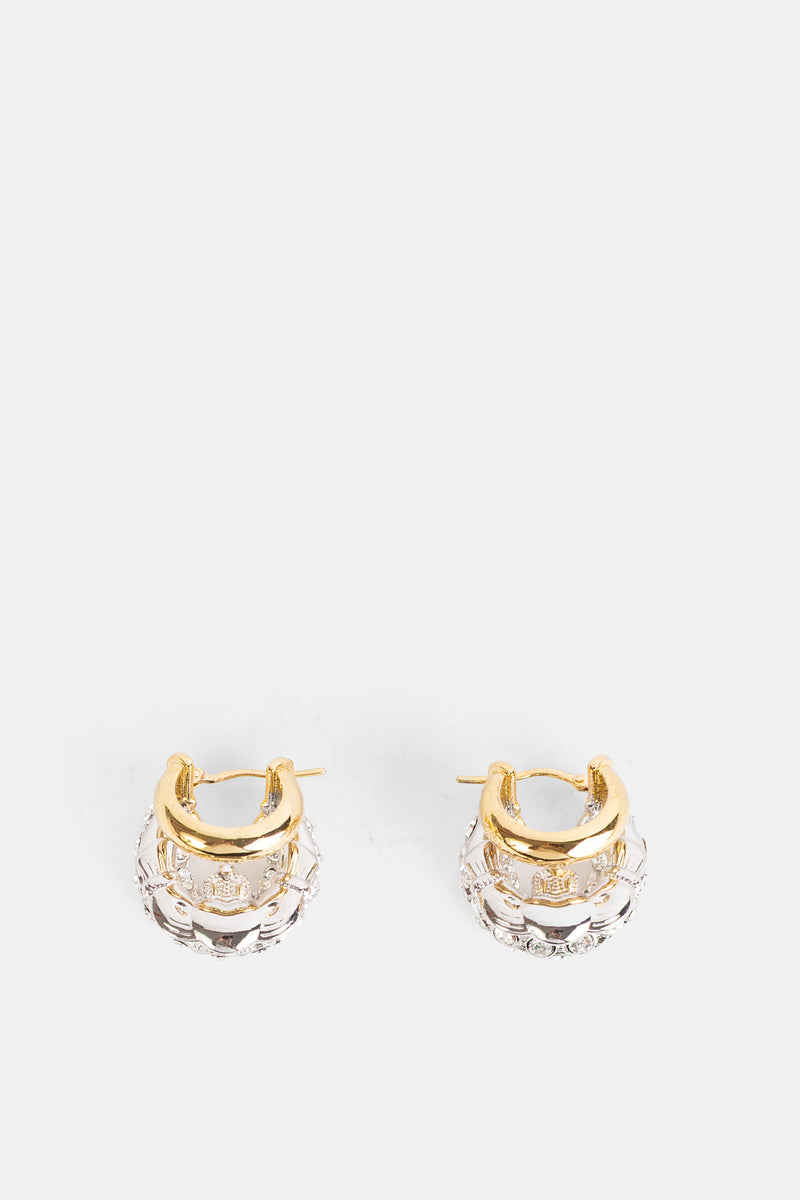 Zweifarbige Simone Rocha Stacked Creolen in Gold und Silber mit funkelndem Strass und ziseliertem Doppelring.