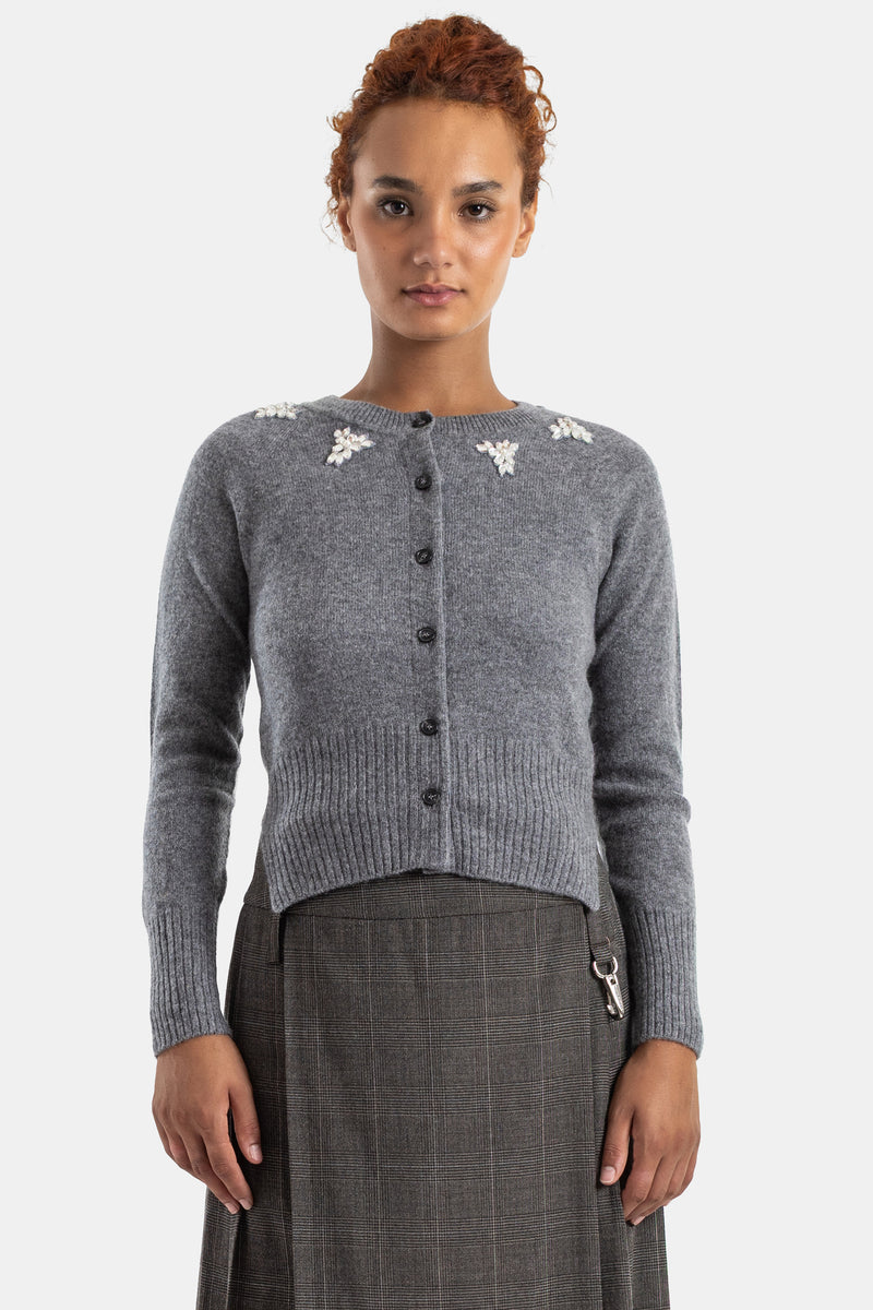 Cardigan Simone Rocha grigio in cashmere girocollo corto con ricami floreali di perline sulle spalle