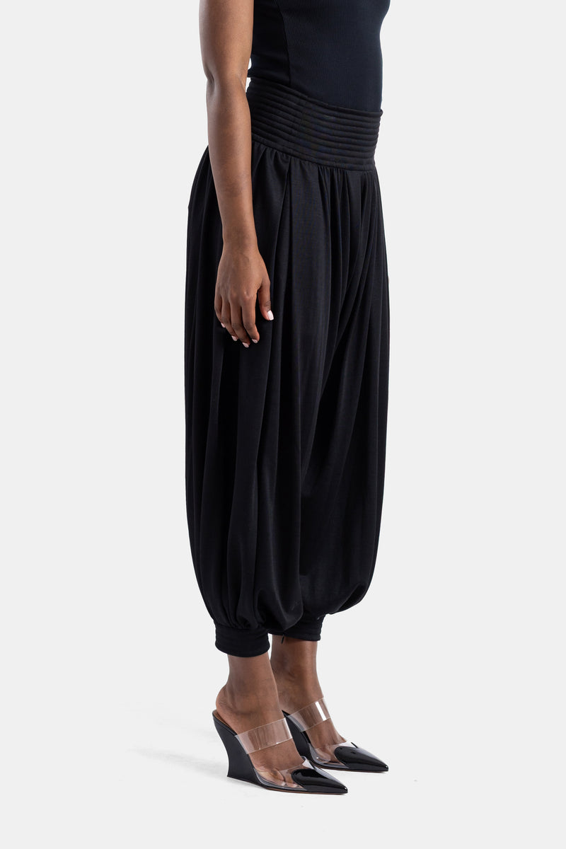 Pantalón drapeado de talle alto negro