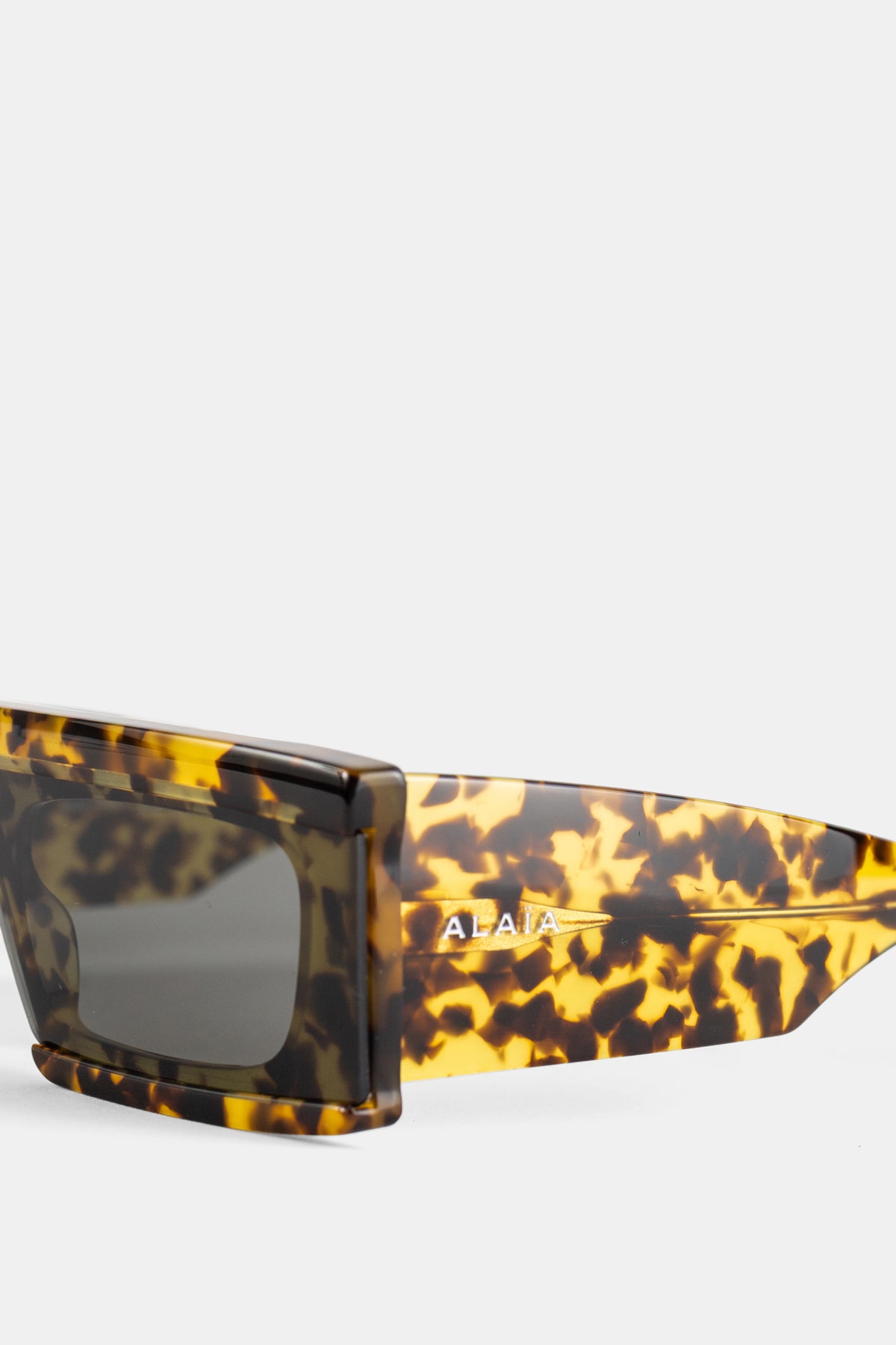 Lunettes de Soleil Azzedine en Acétate Écaille