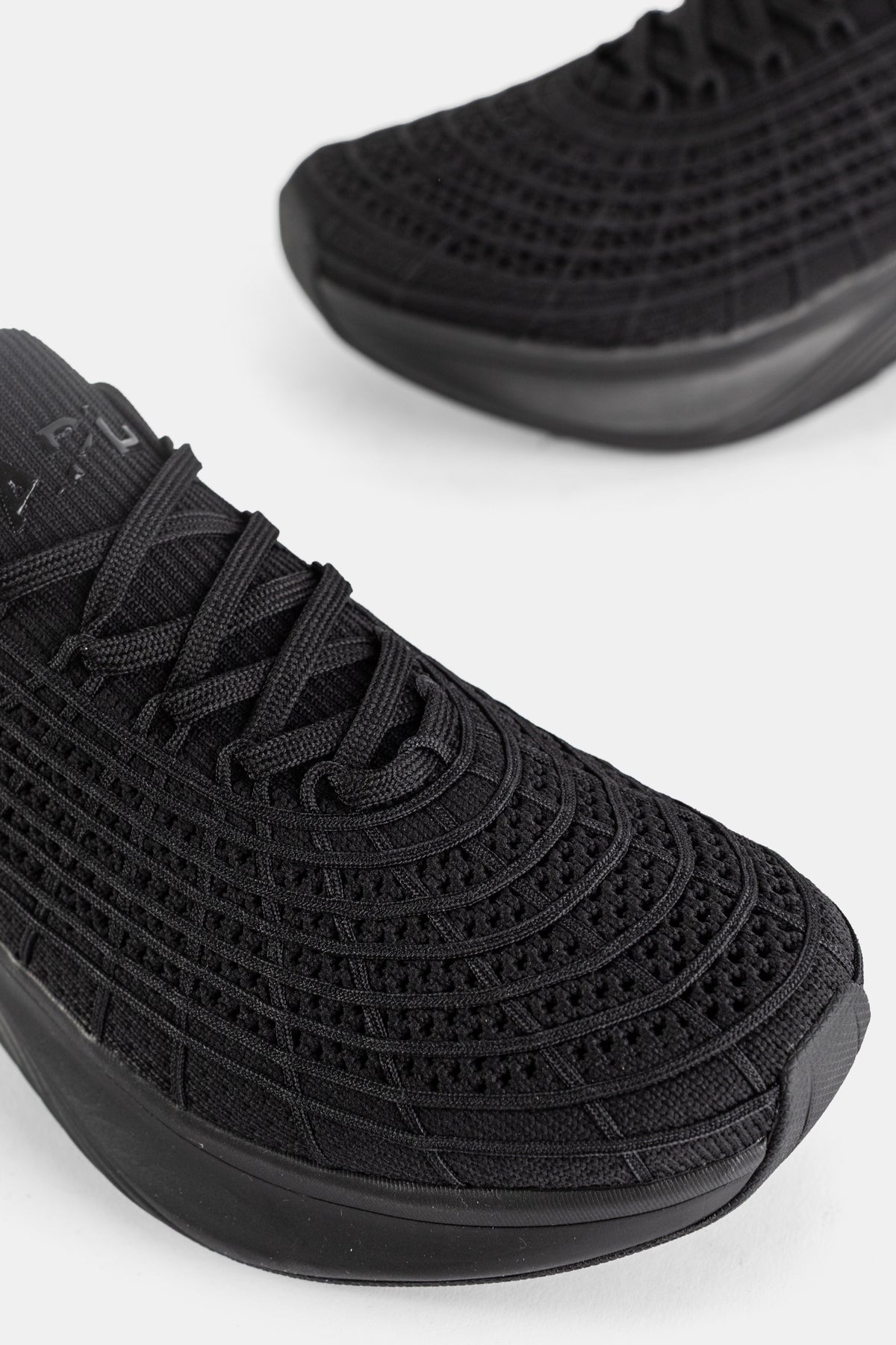 TechLoom Zipline Running Sneaker Triple Black