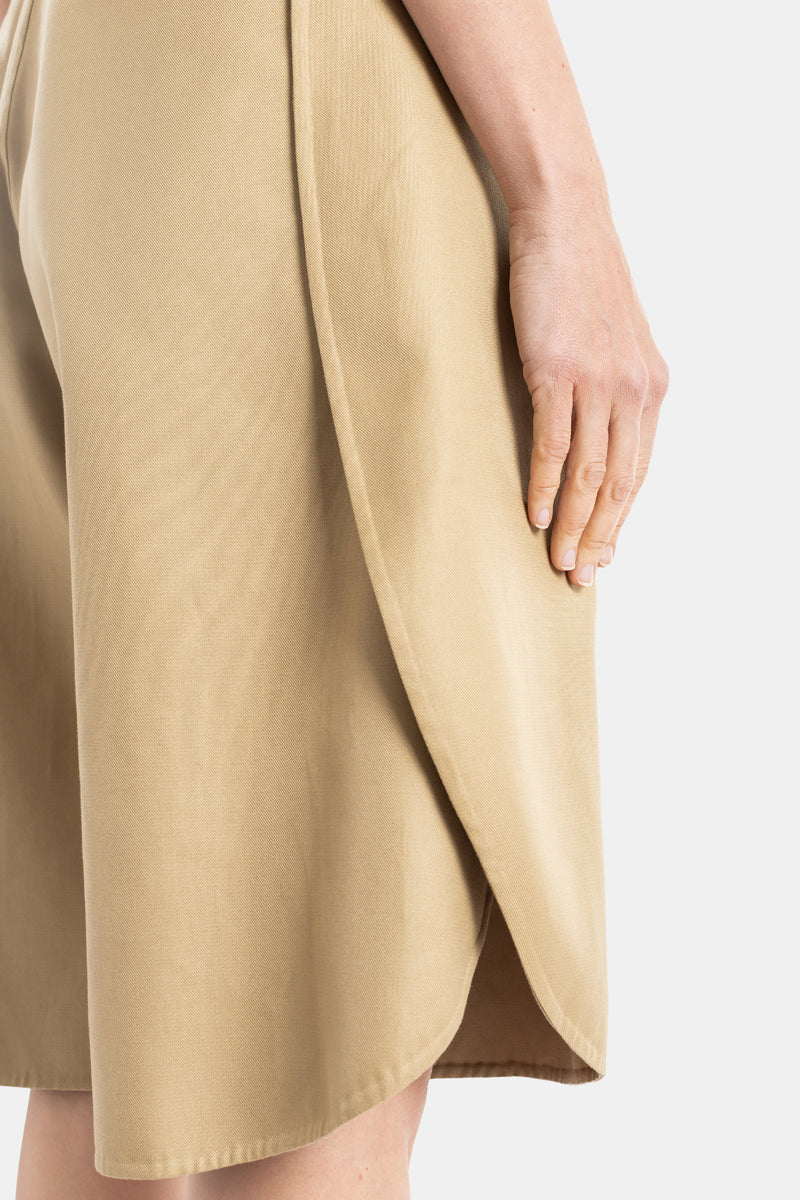 Tulip Beige Bermuda-Shorts