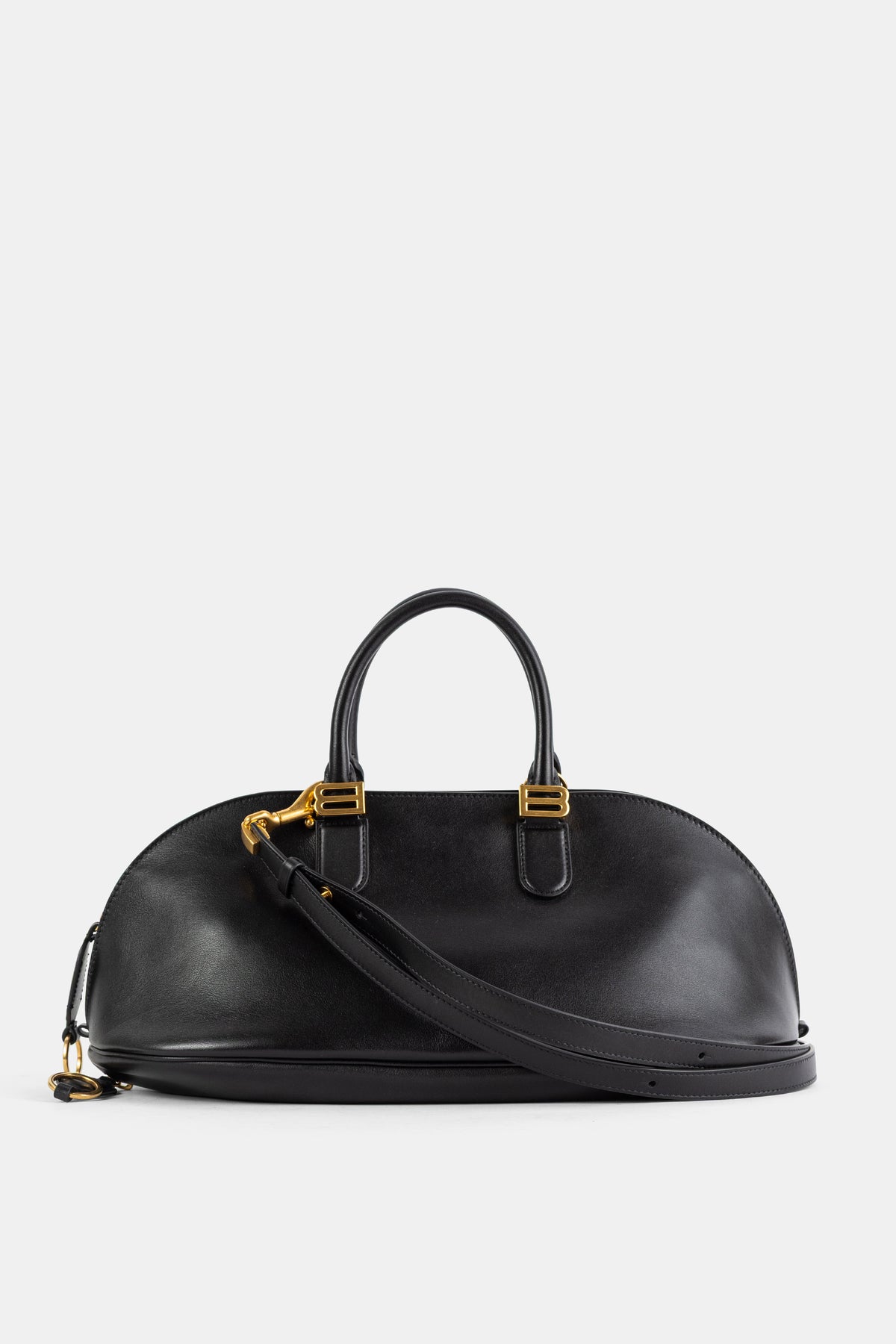 Balenciaga Bolero Bowling noir, vue de face, fermoir BB doré et bandoulière en cuir lisse