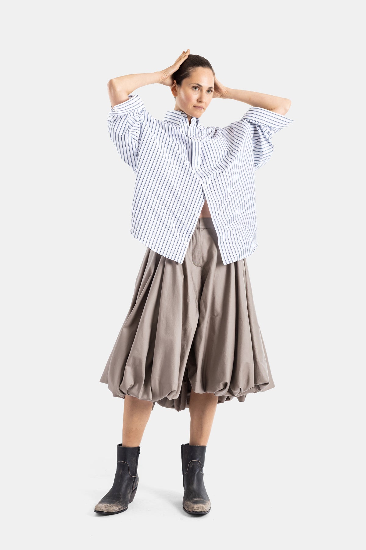 Chemise rayée à manches structurées