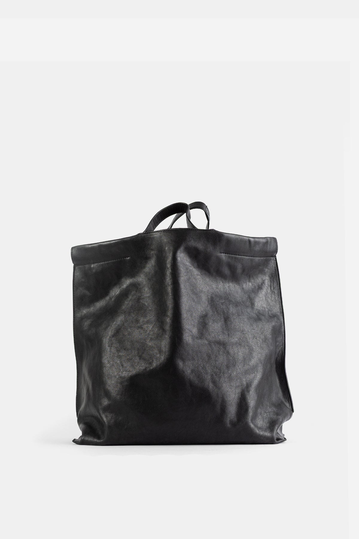 Bea Mombaers large shopper L matte black leather oversized structured volume minimalist SS25