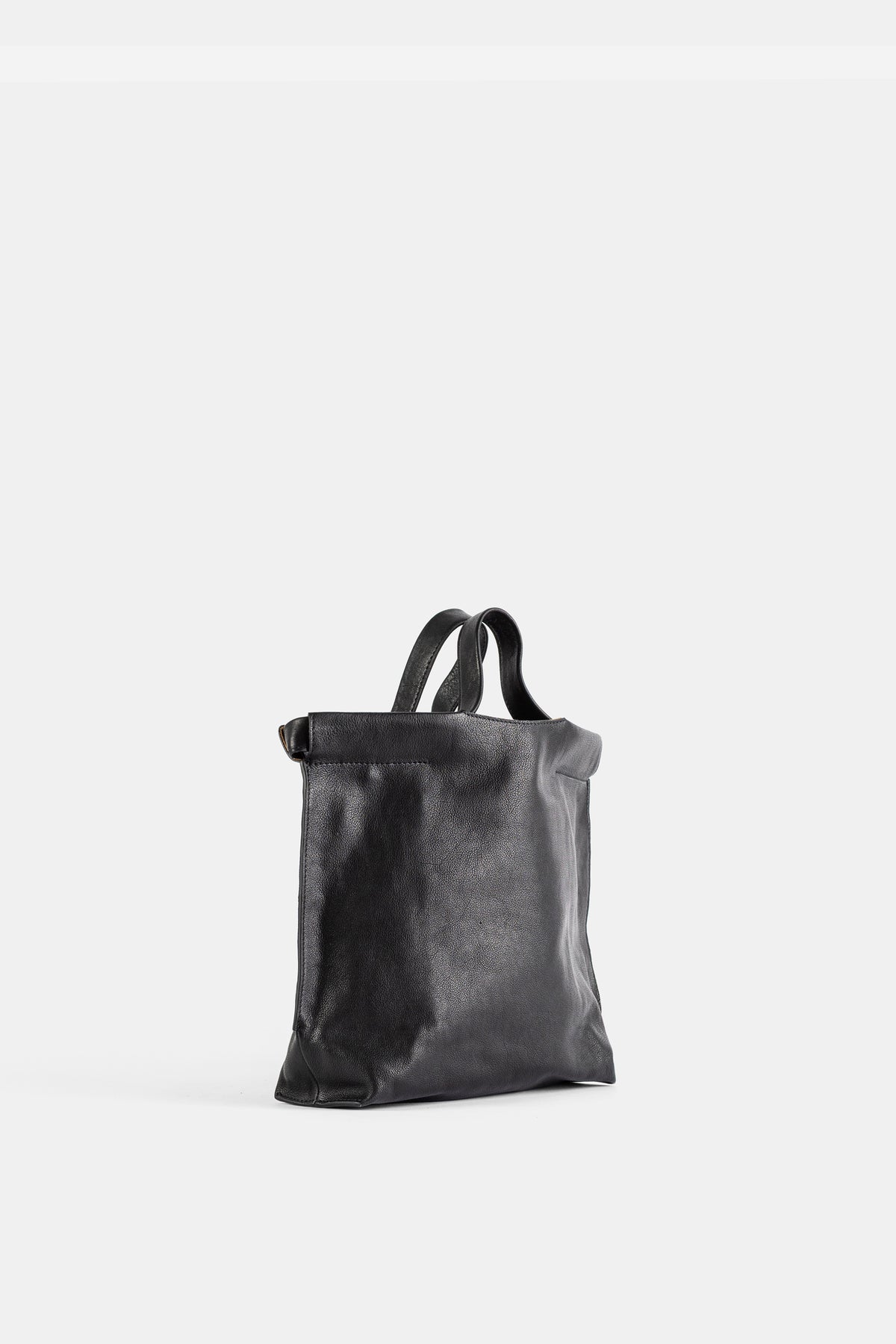 Petit Shopper S en cuir mat noir